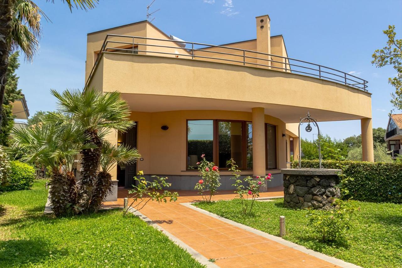 Villa Magdalena Ачи-Сант'Антонио Экстерьер фото